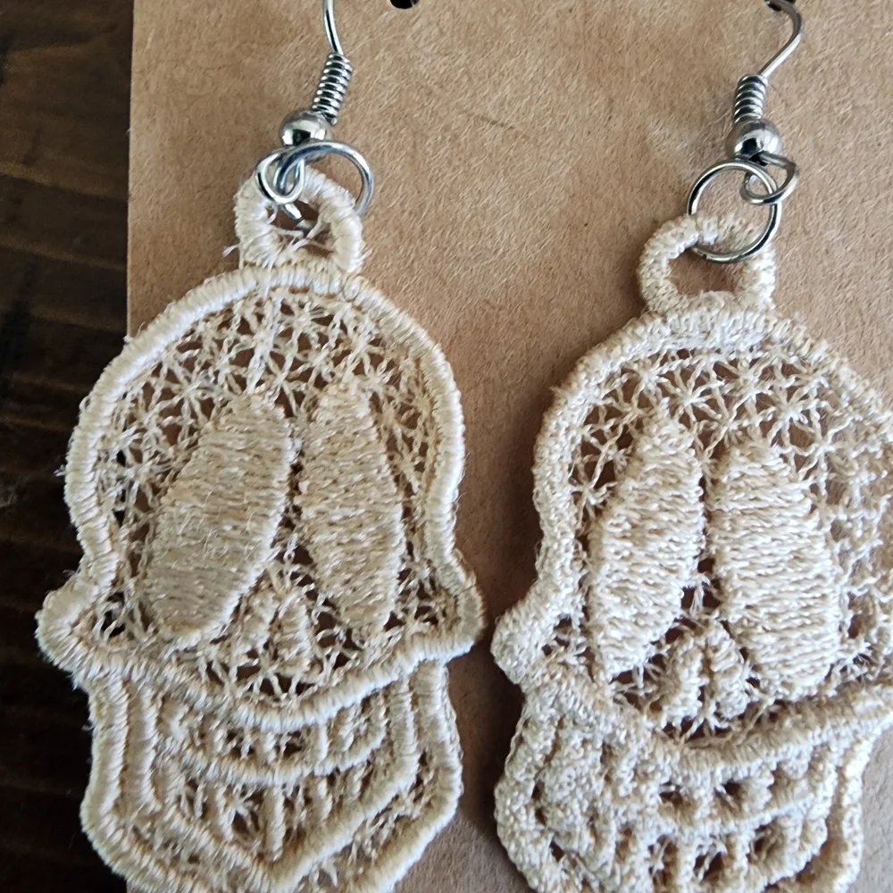 Spooky Cream Lace Skull Earrings-Halloween Lace Hypoallergenic Earrings